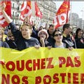 Grève des postiers français contre la libéralisation du courrier