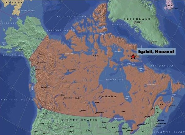 La région de l'exercice militaire canadien, près d'Iqaluit, dans les Northern Territories